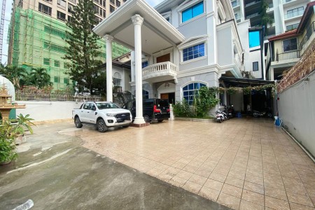 BKK 1 villa for rent in boeung keng kang