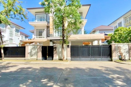 Queen Villa For Rent in Borey