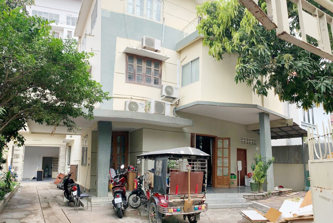House For Rent In Daun Penh