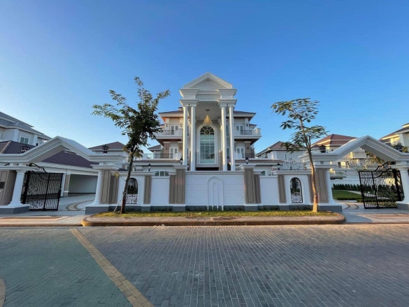 king villa for rent in borey peng huoth