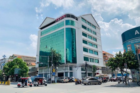 Corner Commercial Building For Rent In Chamkamorn