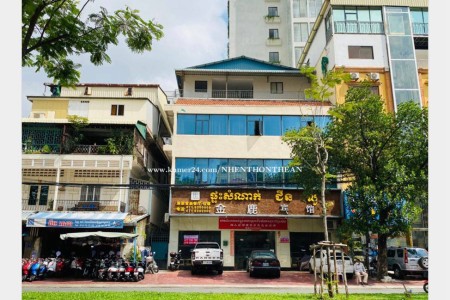 Commercial Building For Rent In Boeung Prolit