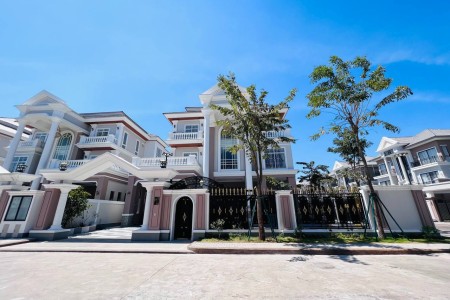 nice decorated queen villa for rent in borey peng huoth boeung snoa