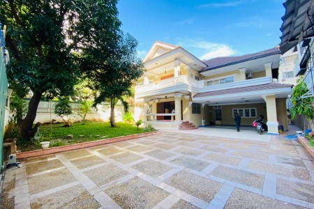 Garden Villa For Rent In Chamkamorn