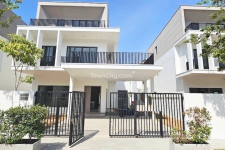 Modern villa for rent in borey chankiri