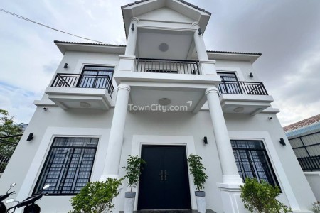 Pool Villa For Rent In Sen Sok