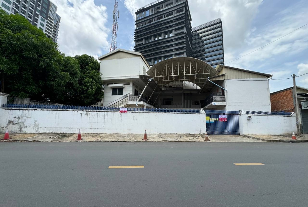 building for rent in tuol kork, close to TK avenue