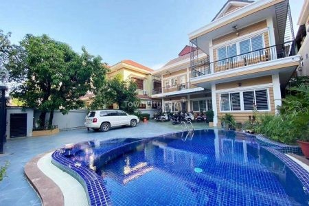 Villa With Pool For Rent Near Russian Market