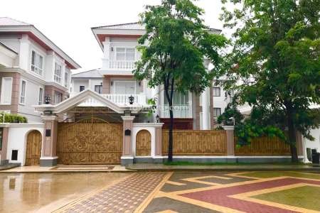 Luxury Prince Villa For Rent In Borey Peng Huoth