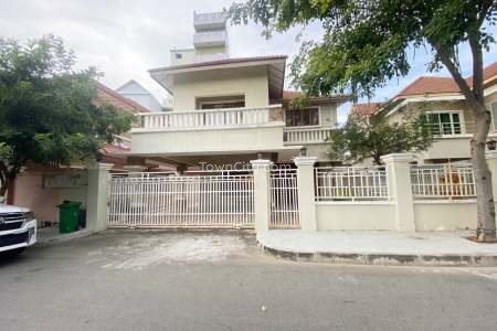 03 bedroom villa for rent in Borey sunway