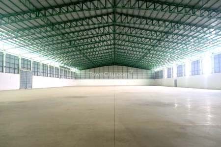 Factory Building For Rent in Industrial Park