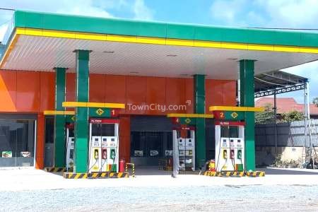 Land with Gas Station for Sale on Road No.2