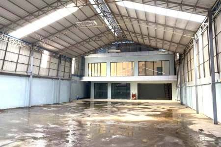 Urgent Land & Warehouse for Sale in Tuol Tompong Area