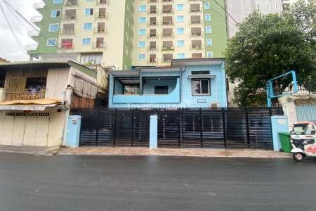 Commercial House For Rent In Boeung Prolit