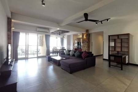 Apartment in Tonle Bassac fpr rent, Chamkamorn, Phnom Penh