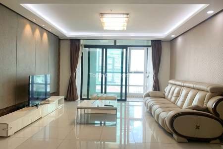 Condo 03 Bedroom For Rent In De Castle Royal