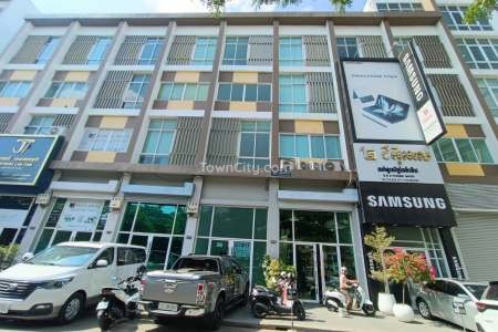 04 Bedrooms Shophouse for Rent in Tuol Kork