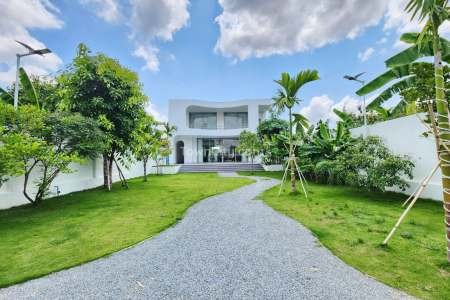 brand new holiday villa for sale next to bassac river