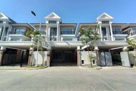 Twin B Villa for Sale in Project Rosville