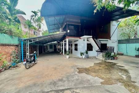 beautiful 4-bedroom wooden house for rent in siem reap province