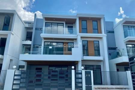 Villa Queen A for Sale in Borey Woodland