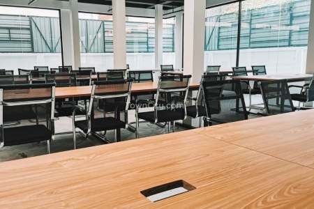 100 Sqm Office for Rent in BKK 1
