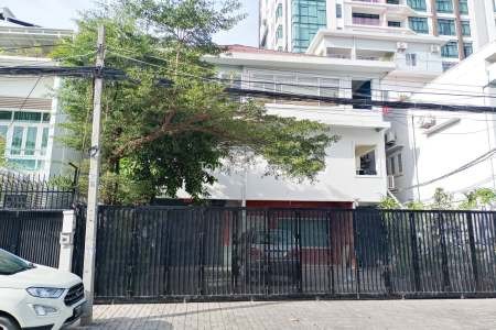 Ground floor Office in Daun Penh