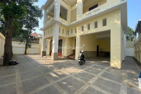 Standalone Villa for Sale in Tuol Kork