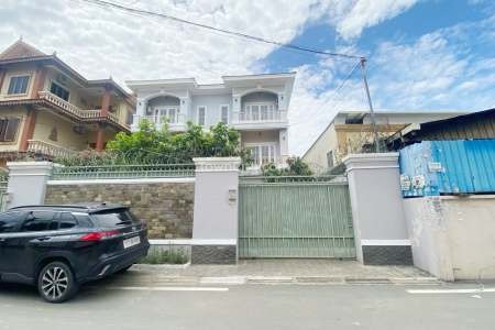 link-house for rent near russian market, sangkat phsar deum thkov, khan chamkamorn