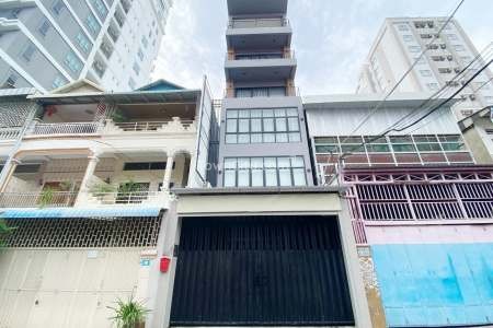 Stylish 06 Bedrooms House for Sale in BKK 3