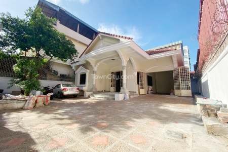 Small Villa for Rent near Russian Market