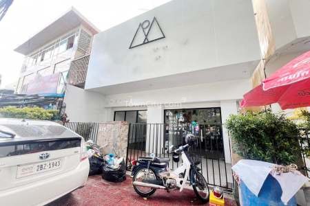 Shop for Rent near Pencil Market Shop for Rent in Daun Penh area, near pencil market and naga world