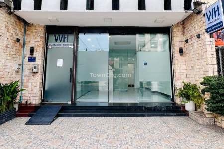 Ground Floor Shop for Rent in Chamkamorn Ground floor shop for rent in Chamkamorn, near Aeon Mall, Tonle Bassac