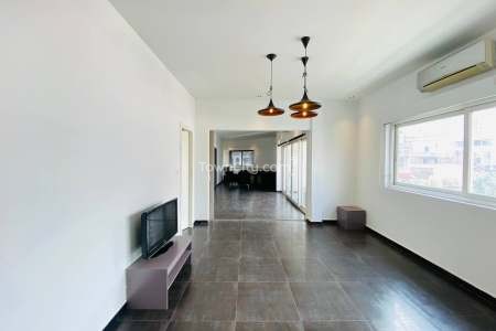 03 Bedrooms Apartment for Rent near Riverside