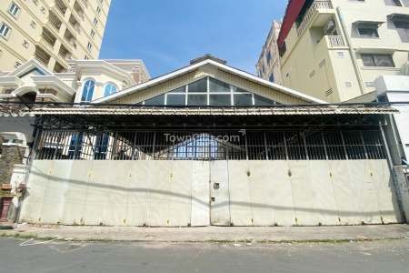 350 Sqm Warehouse for Rent in TTP