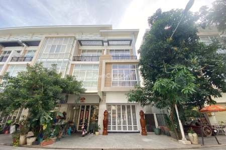 Cluster House for Rent in Borey Peng Huoth