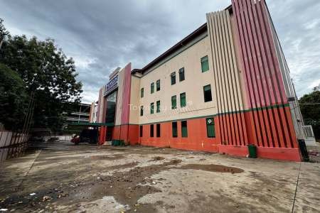 Building for Rent near Embassy of Russian Federation