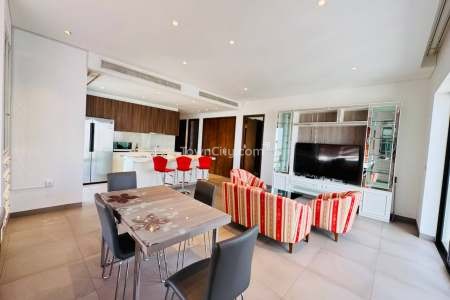 Minimalist 02 Bedrooms Condo for Rent in BKK 1