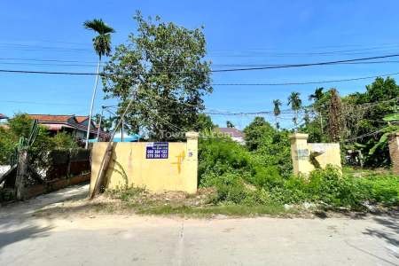 corner land for sale at prek eng, khan chbar ampov