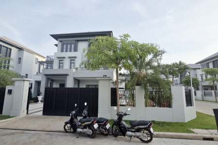 Queen Villa for Rent in Borey Chip Mong