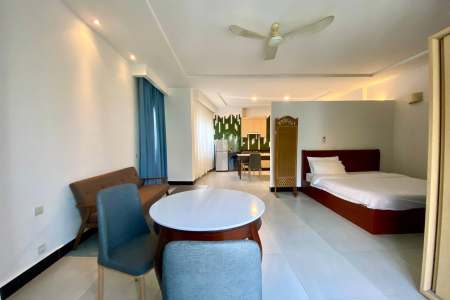 Modern Studio Apartment for Rent in BKK1