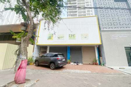 Business Shop for Rent in Boeung Keng Kang 1