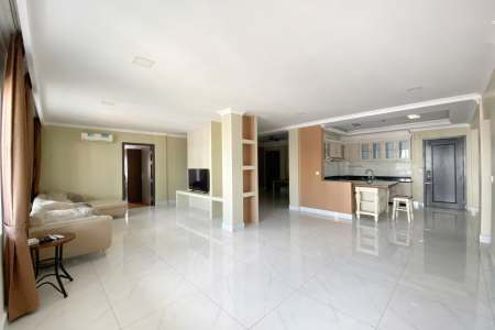 Spacious 3-Bedroom for Lease in BKK 1