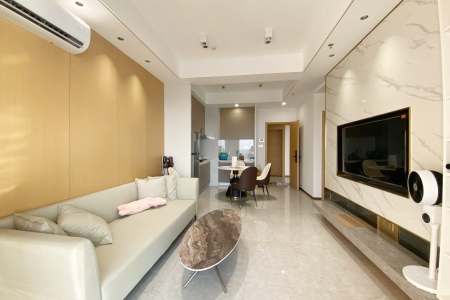 Modern 2-Bedroom for Rent at Wealth Mansion