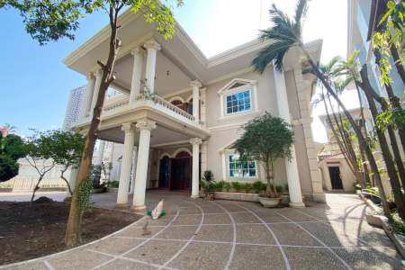 Pool Villa for Rent near Boeung Keng Kang 1