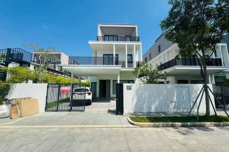 4-Bedroom Villa for Rent in Borey Chankiri