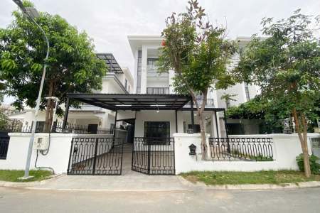 6-Bedroom Villa for Rent near ISPP