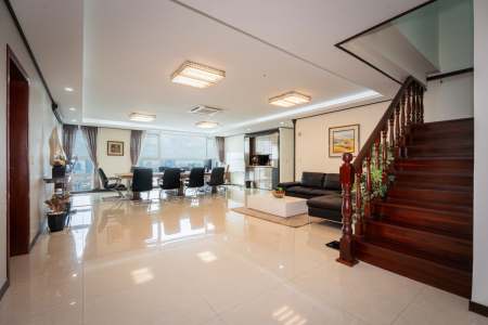 Luxury 4-Bedroom Penthouse for Rent in BKK1
