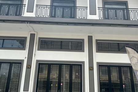 Shophouse for Rent at Choam Chao