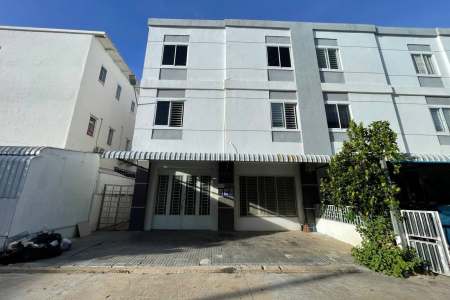 8-Bedroom House for Sale at Borey New World